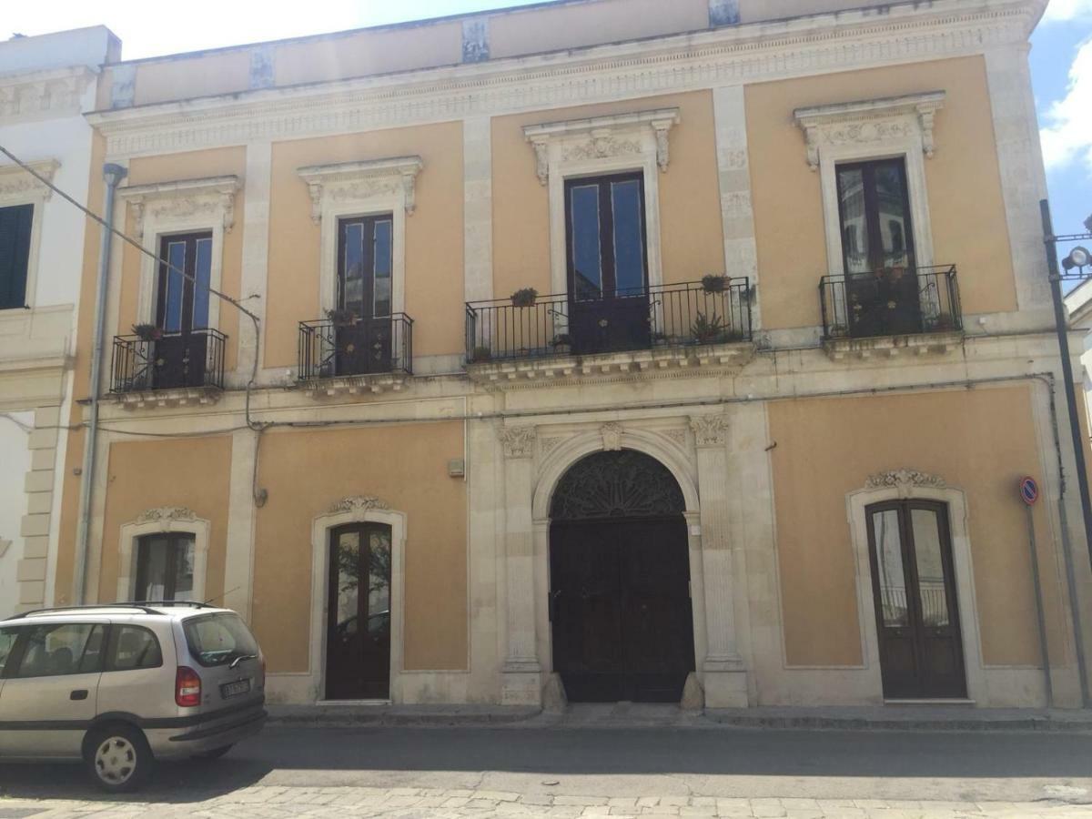 Palazzo Macchia Villa Cutrofiano Exterior foto